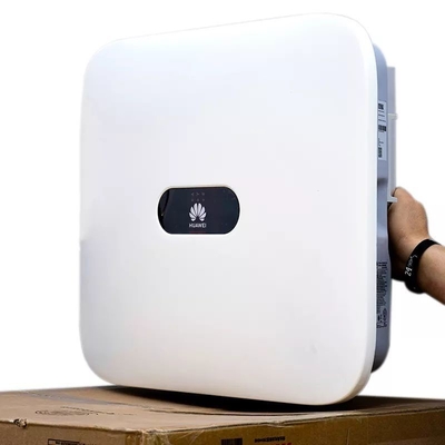 Huawei SUN2000-12/15/17/20/25KTL-M5 Inversor de tres fases 50Hz / 60Hz Frecuencia de salida